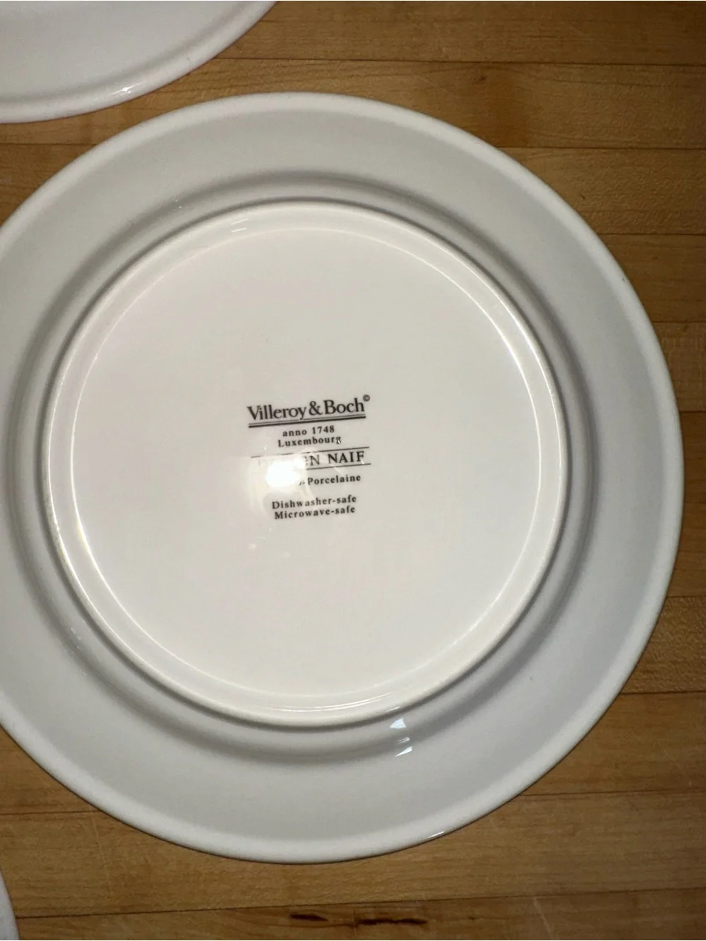 Villeroy & Boch Design Naif collection salad plates